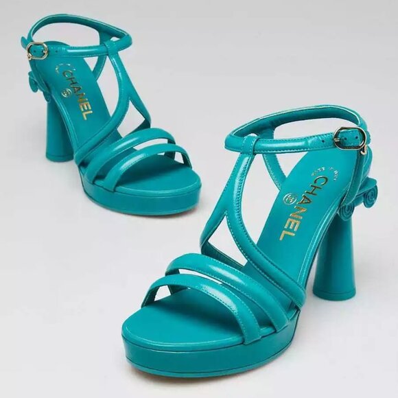 Chanel Turquoise Leather Strappy Sandals Size 5.5/36 645-050725 - Picture 1 of 4